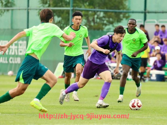 jiuyou九游娱乐-2023年独行侠外线三分命中率飙升成为赢球关键因素